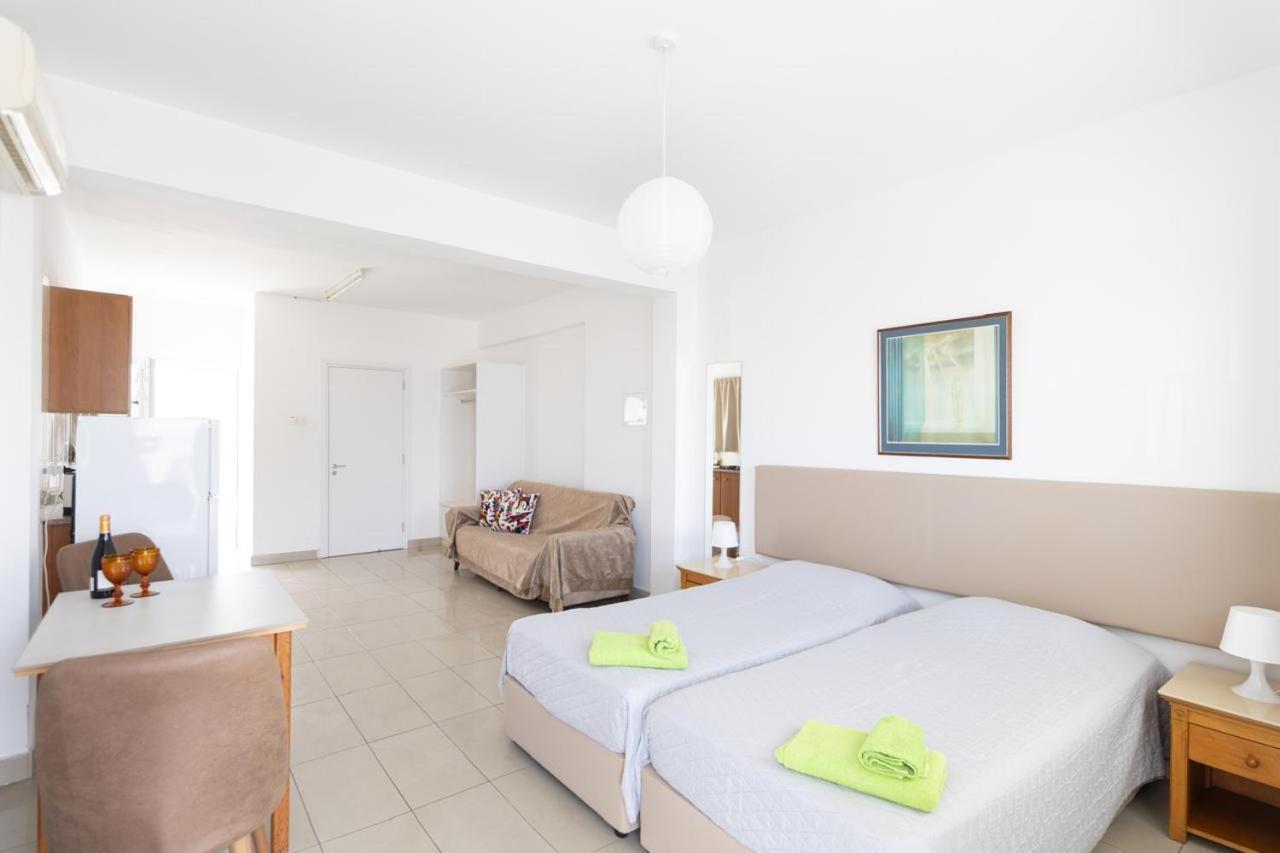 Christothea Apartments أيا نابا الغرفة الصورة